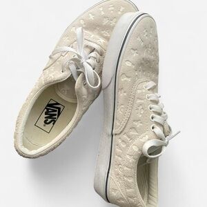 Vans Unisex Suede Cream Sneakers era “Area 66”  Not sold anymore.